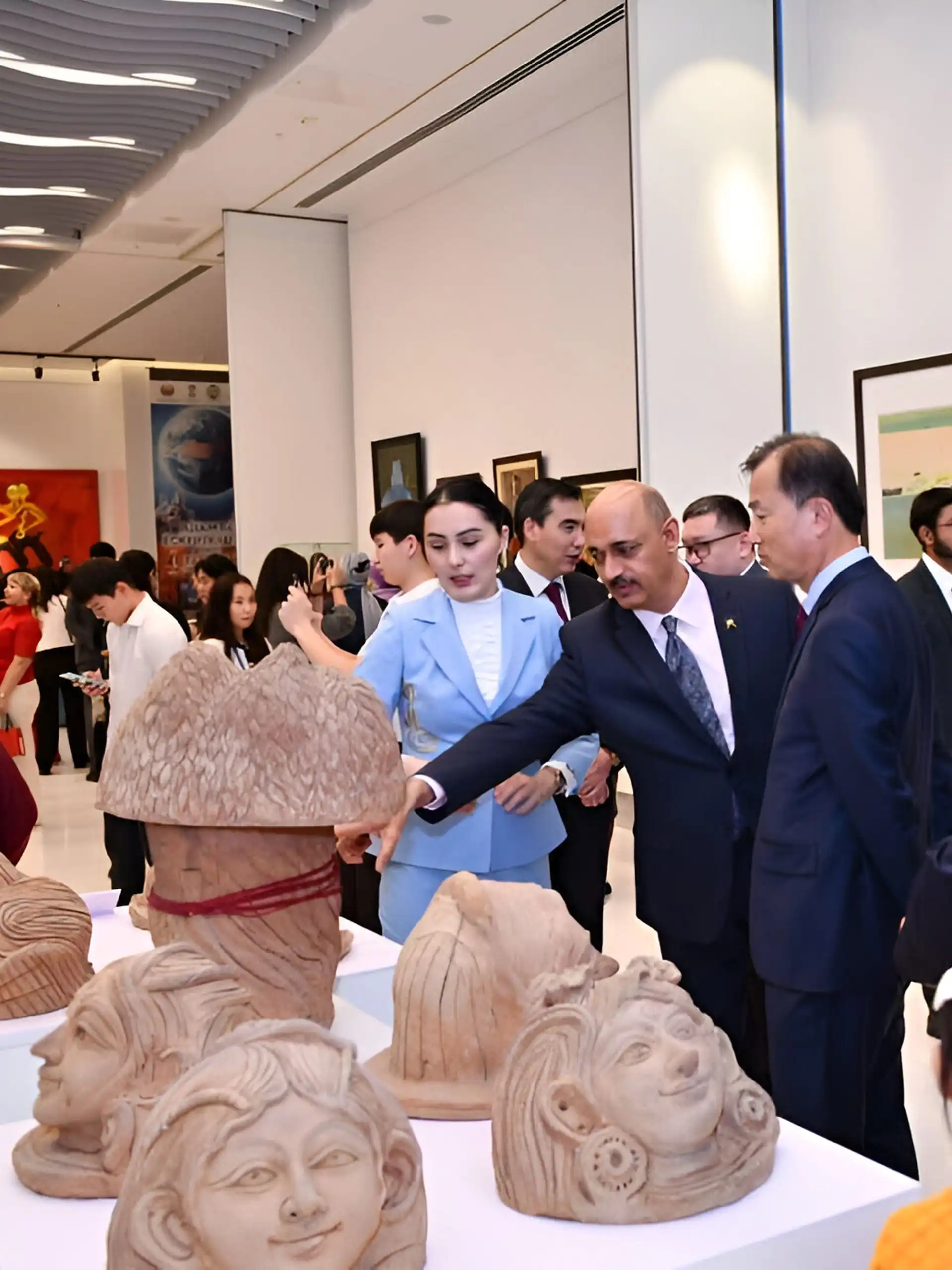 Indian Bihar Museum Opens Art Exhibition in Kazakh Presidential Center